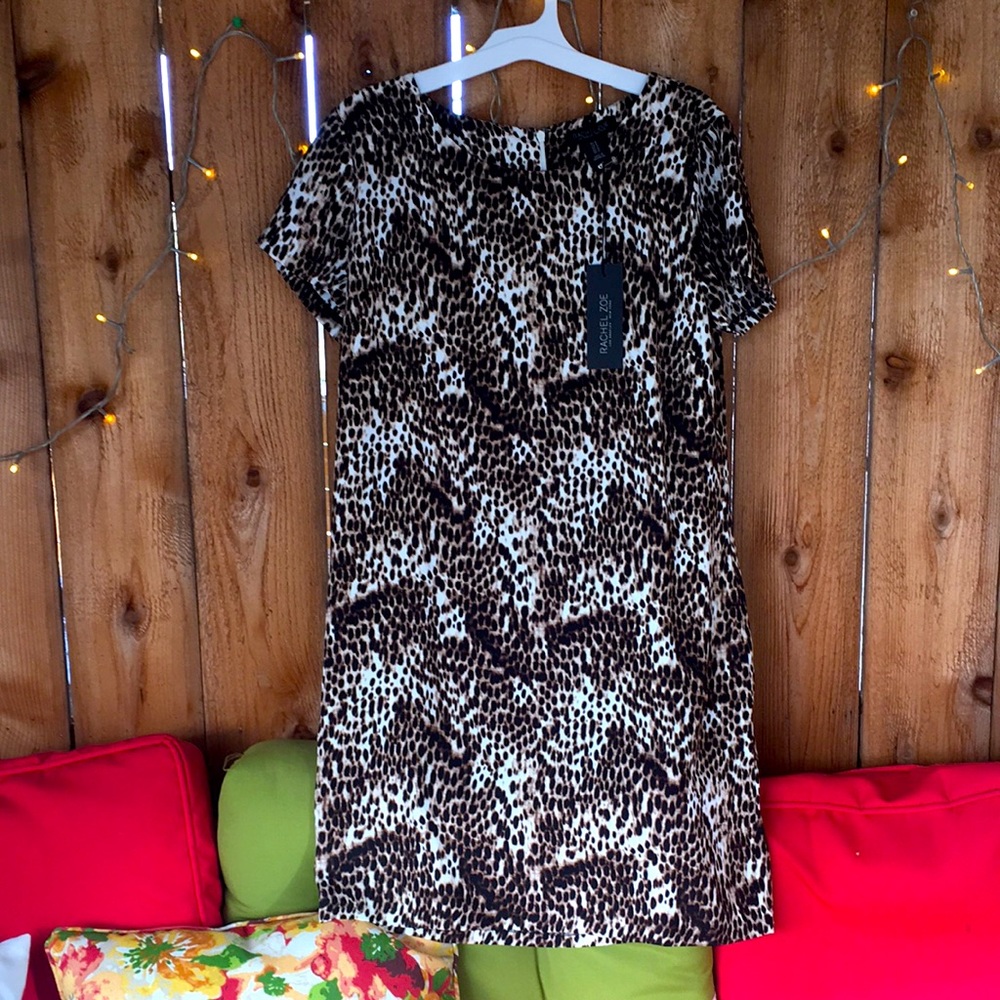 Leopard print dress size 8 short sleeved